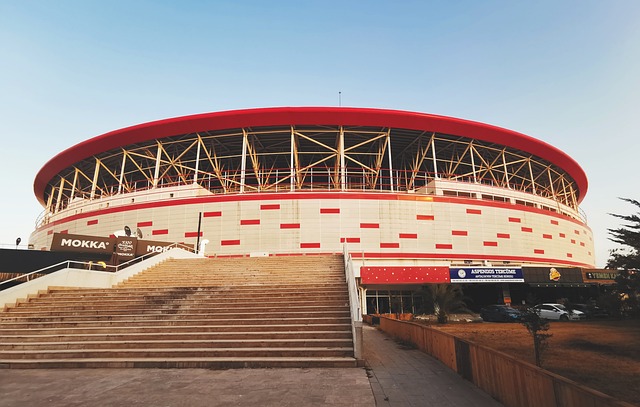 5犯离场却获主帅认可，杨瀚森首次先发4+5+2+，开拓者惨败灰熊